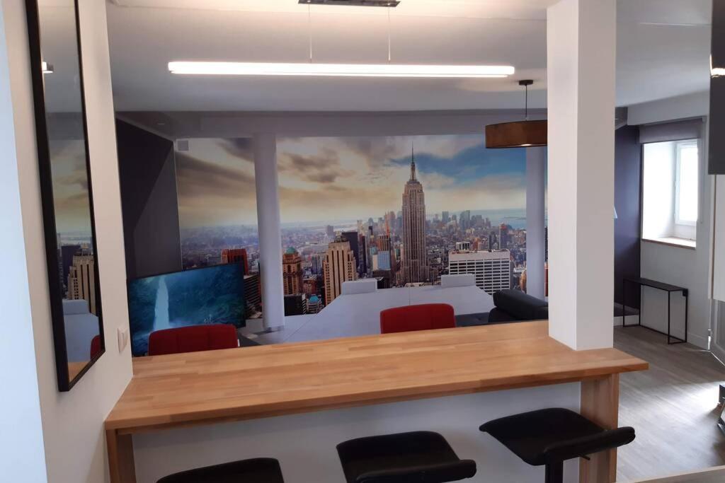 Appartement Renove Le New-York En Centre Ville - Terrasse Et Parking - Non Climatise La Roche-Chalais Zewnętrze zdjęcie